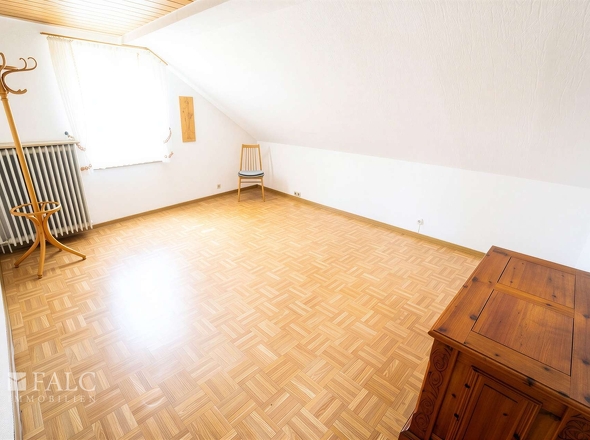 Schlafzimmer DG 