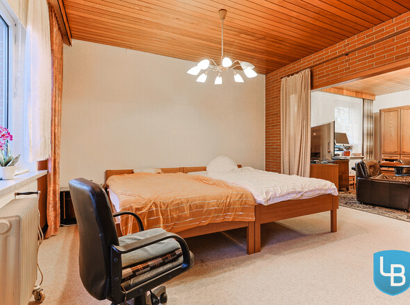 Angrenzendes Zimmer an das Wohnzimmer 