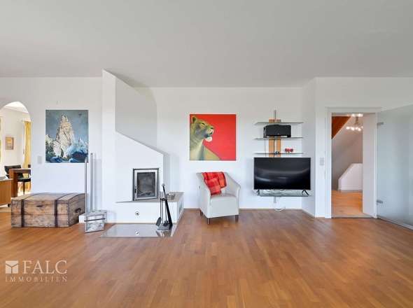 EG Wohnen Wand mit Kamin