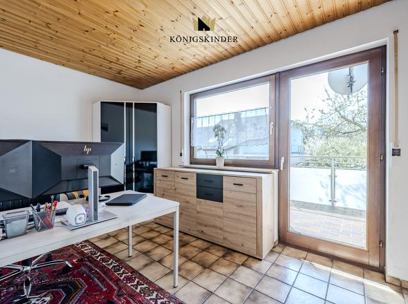 Büro/Kinderzimmer EG