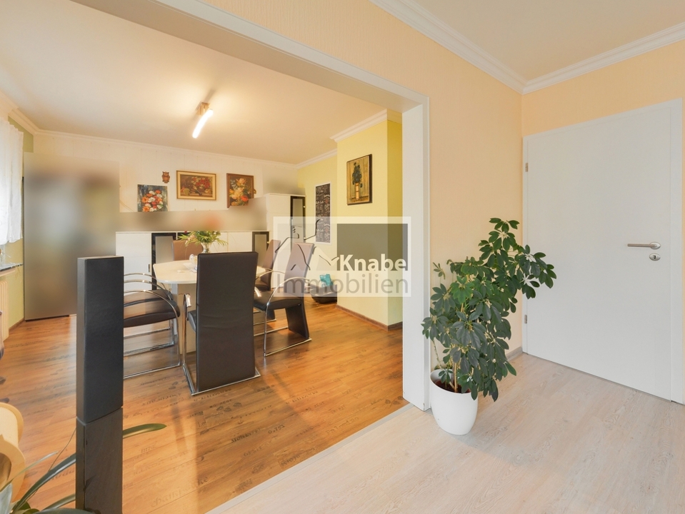 Blick ins Esszimmer