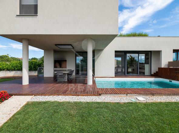Überdachte Terrasse