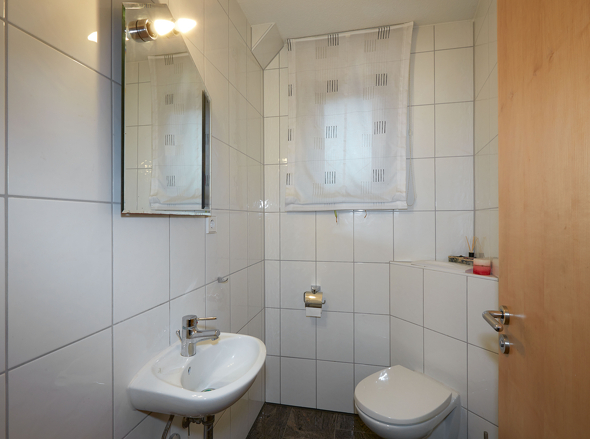 Gäste-WC EG