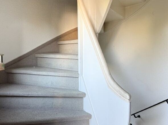 Treppe von unten