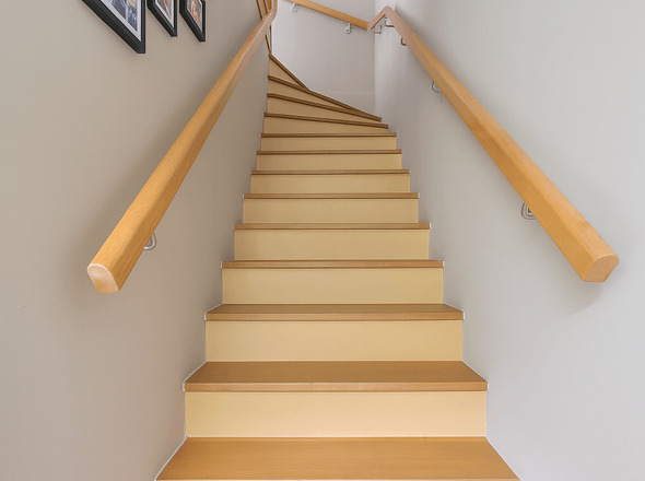 EG Treppe zum OG Einrichtungsbeispiel