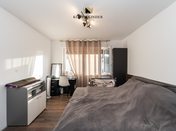 Schlafzimmer 1