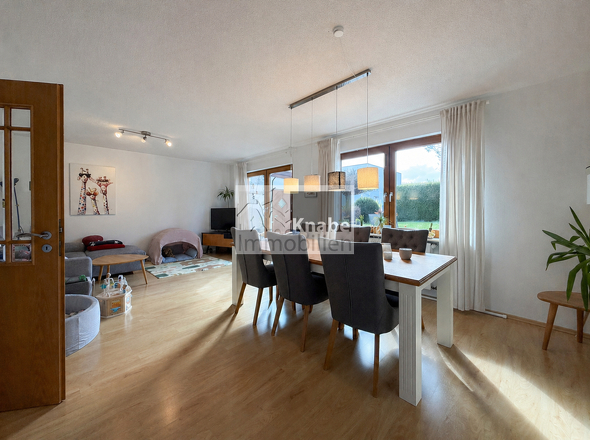 Wohn- und Esszimmer