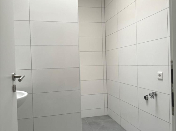 Badezimmer WE links
