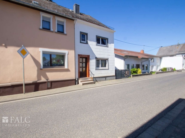 Straßenansicht