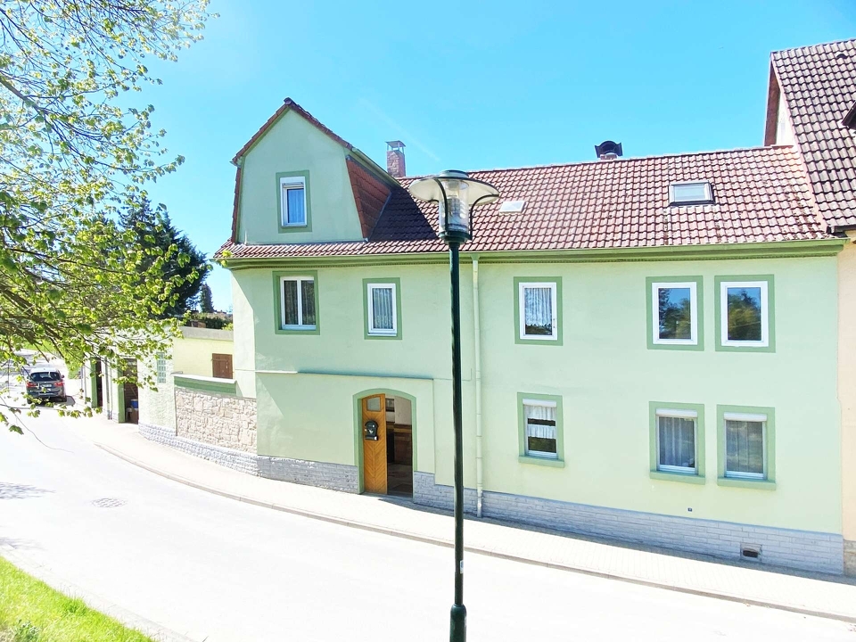 Straßenansicht