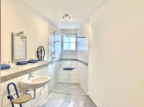 Badezimmer-EG.