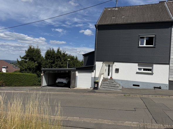 Vordere Ansicht