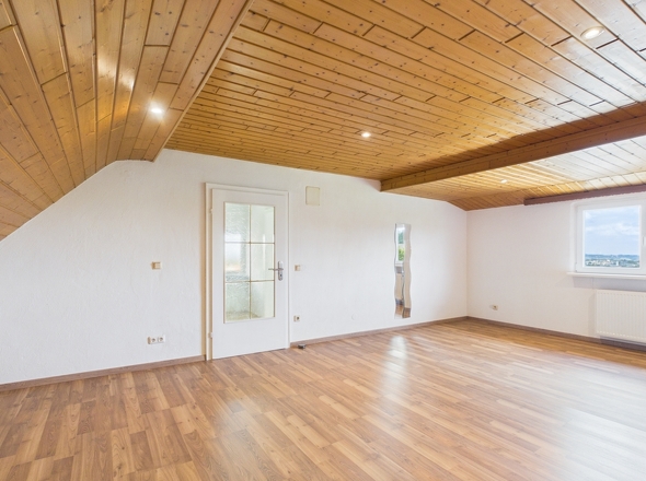 Schlafzimmer DG