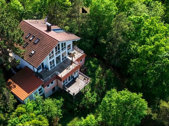 Ums ganze Haus alles "grün"!