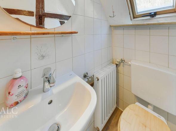 DG WC