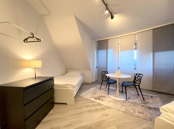  Zimmer Monteure