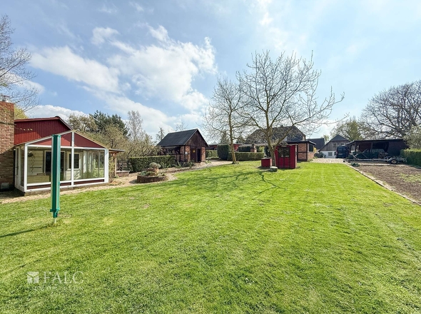 Hof mit Garten