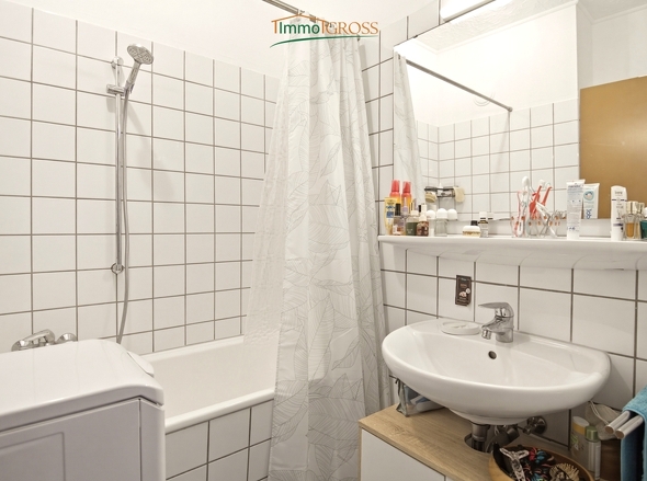 Badezimmer mit Badewanne