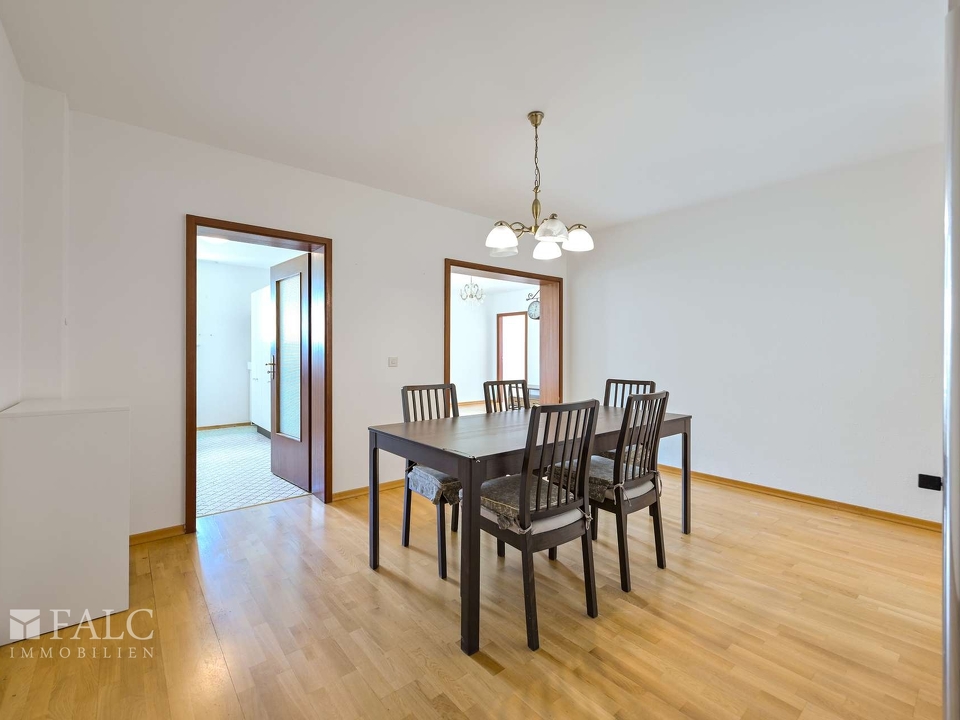 Essbereich Blick Küche & Wohnzimmer
