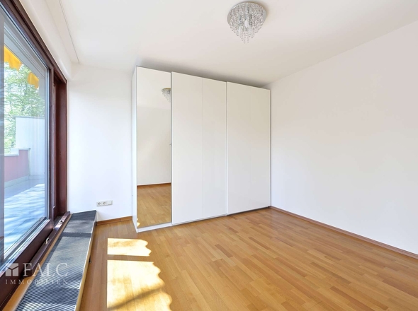 (Schlaf-)Zimmer 3 Blick Schrank