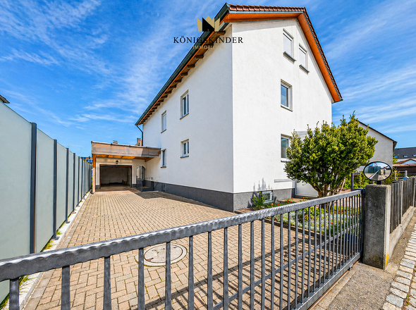 Aussenaufnahme Einfahrt