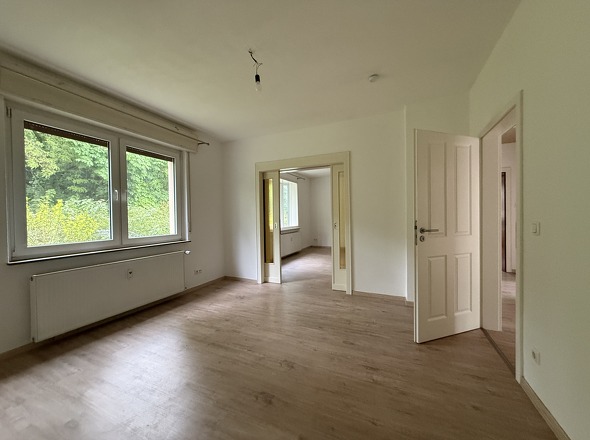 Wohn-/Esszimmer EG-Wohnung