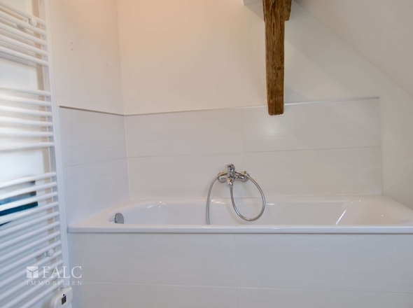 ELW: Badezimmer mit Fenster