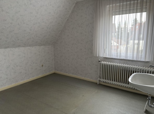 Zimmer 2 OG