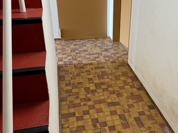 Flur im Keller 