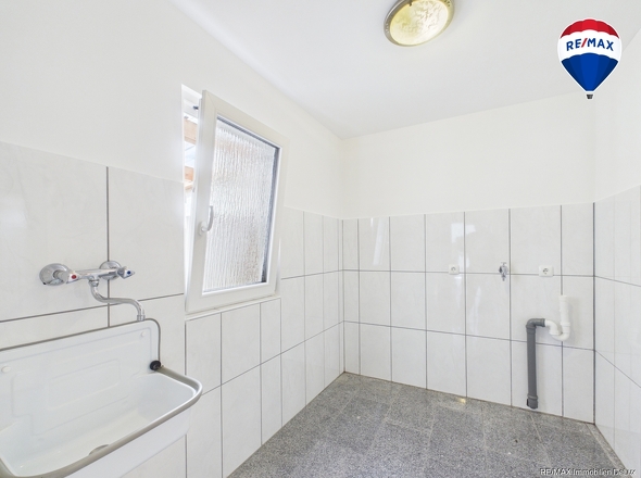 REMAX Immobilien DeLux Wohnung in Hilbringen zu vermieten