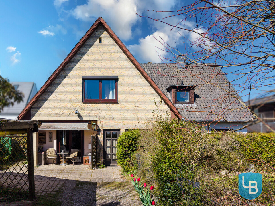 Haus mit Carport