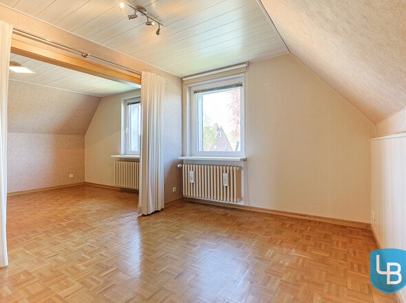 Großes Schlafzimmer