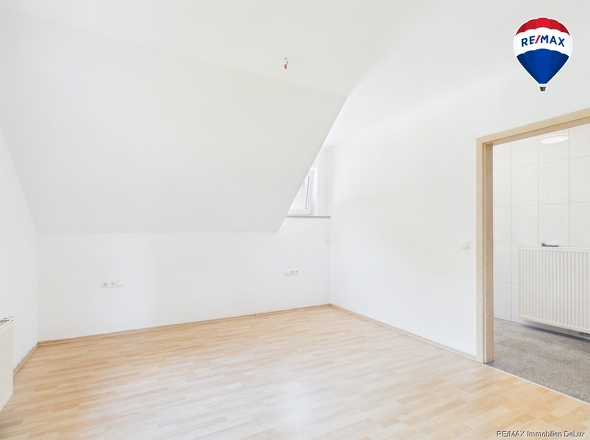 REMAX Immobilien DeLux Wohnung in Hilbringen zu vermieten