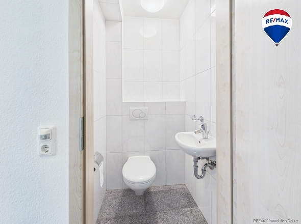 REMAX Immobilien DeLux Wohnung in Hilbringen zu vermieten