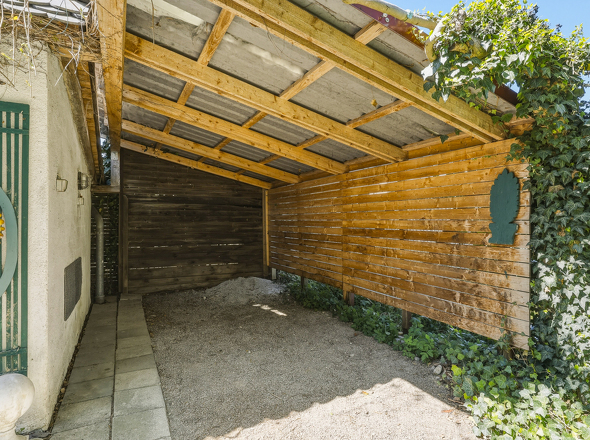 Carport