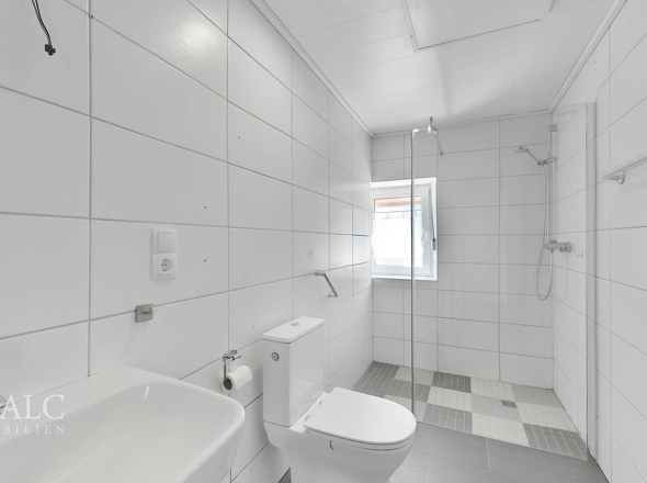 Badezimmer EG