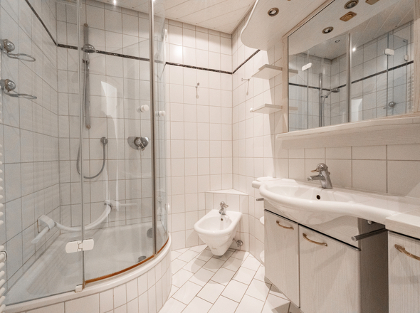 Badezimmer DG