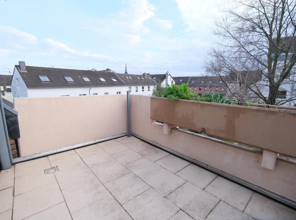 Balkon mit Markise
