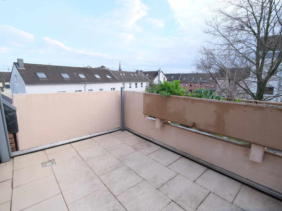 Balkon mit Markise