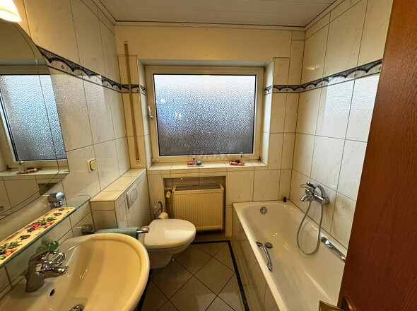 Badezimmer EG