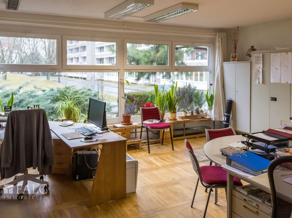 Büro