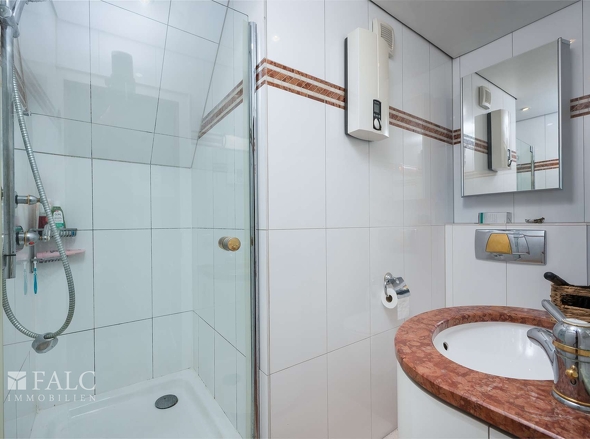 Badezimmer 2