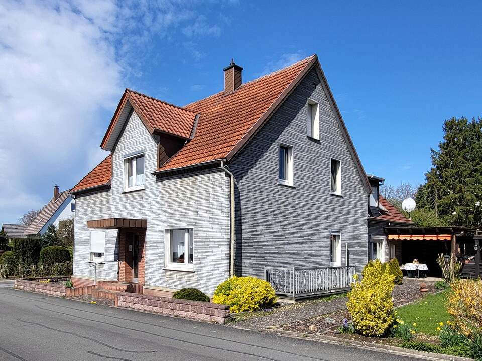 Straßenansicht
