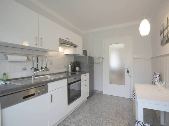 Moderne Einbauküche EG-Wohnung