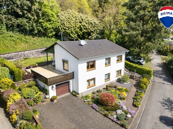 RE/MAX Immobilien DeLux Haus zu verkaufen in Besseringen