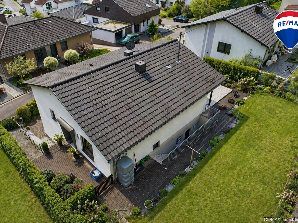RE/MAX Immobilien DeLux Haus zu verkaufen in Besseringen