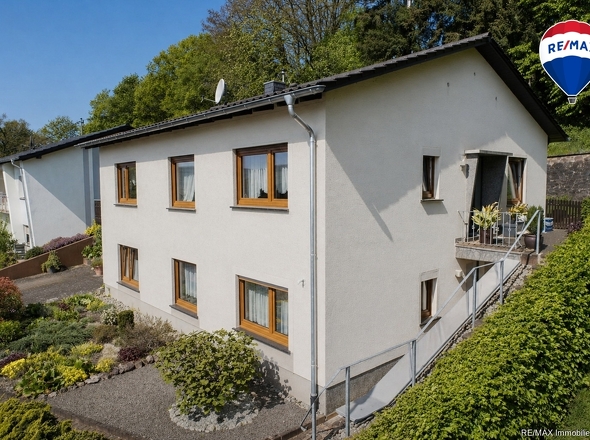 RE/MAX Immobilien DeLux Haus zu verkaufen in Besseringen