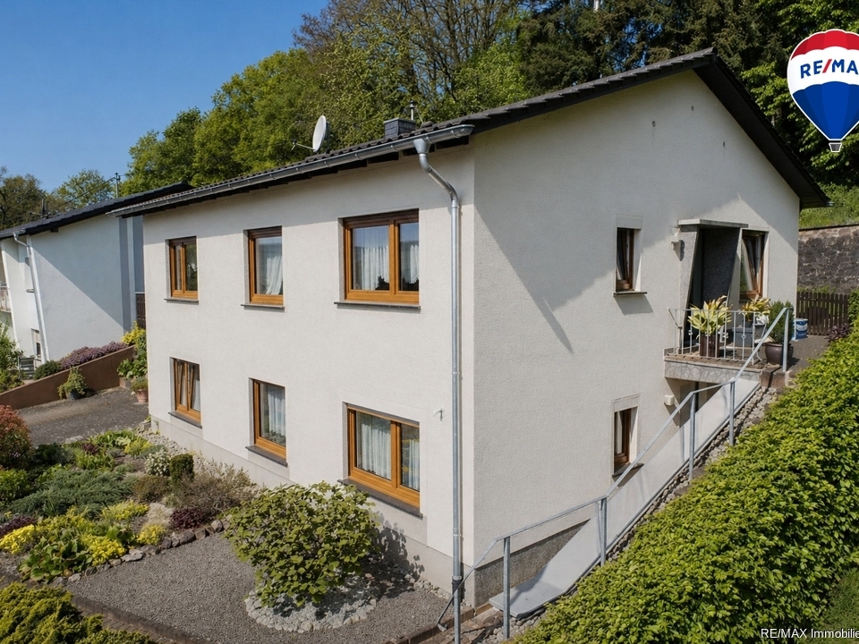 RE/MAX Immobilien DeLux Haus zu verkaufen in Besseringen