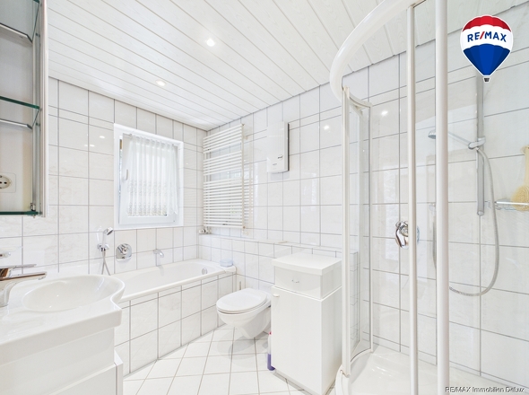 RE/MAX Immobilien DeLux Haus zu verkaufen in Besseringen