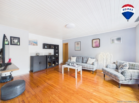 RE/MAX Immobilien DeLux Haus in Saarhölzbach zu verkaufen 